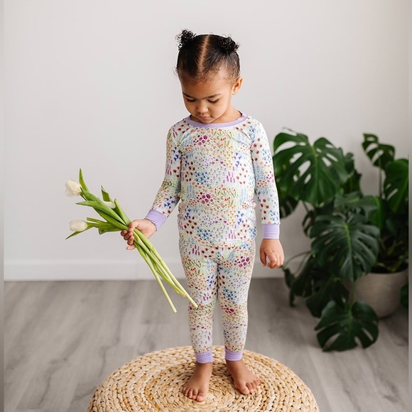 💐 RETIRED Little Sleepies Flower Fields two piece set - size 5/6 - Picture 3 of 9
